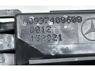 Zámek zadních dveří A0999068600, A0997400600 Mercedes-Benz EQC 2022