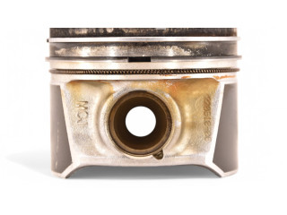  Поршень DDY DDYA DDYB 04L107065AR  Skoda Karoq  