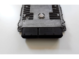 Блок управления двигателя 03F906070GN   Audi A1