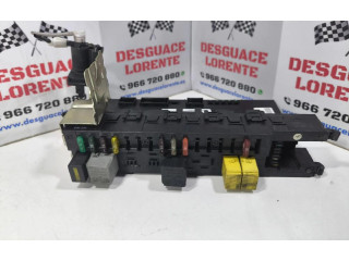 Pojistková skříňka 5DK00797420 Mercedes-Benz C W203 2001