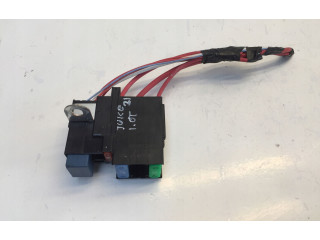 Pojistková skříňka 243512602R Nissan Juke II F16 2021