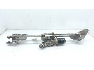 Моторчик стеклоочистителя 28800EB400 Nissan NP300