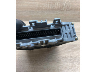 Řídící jednotka 039906024 Audi A6 S6 C4 4A 1994