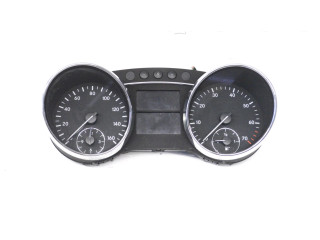 Панель приборов A2515401411, A2514420421 Mercedes-Benz R W251