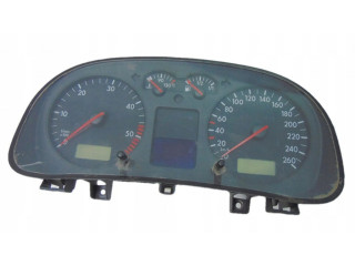 Панель приборов 1J0920822C   Volkswagen Golf IV       