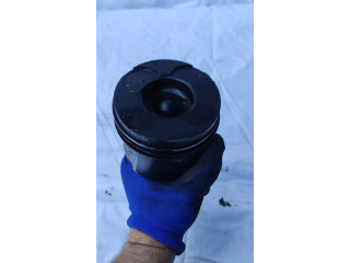  Поршень с шатуном    Jeep Cherokee III KJ для дизельного двигателя 2.8