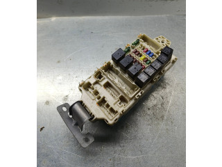 Блок предохранителей MR587655 Mitsubishi Grandis