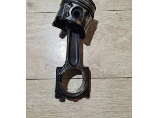  Поршень с шатуном    Volvo V70  