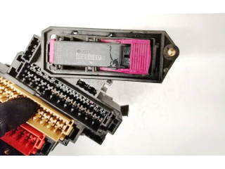   Pojistková skříňka 4e0941817, 4l0971845   Audi Q7 4L 2006