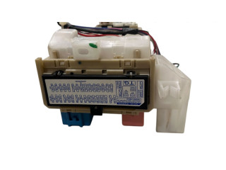 Pojistková skříňka 8273005720, 308512H14 Toyota Avensis T270 2012