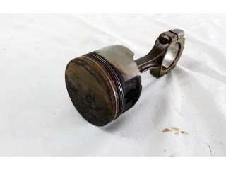 Поршень с шатуном 7701476393 Dacia Sandero