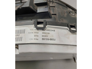 Панель приборов 30786623AB, 30786623   Volvo V70       