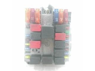 Блок предохранителей 51742420 Alfa Romeo GT