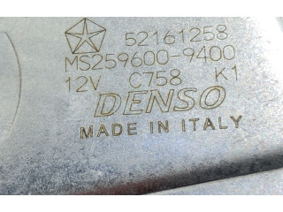 Моторчик заднего дворника 52161258 Jeep Compass