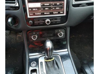 Jednotka ABS Volkswagen Touareg II 2010