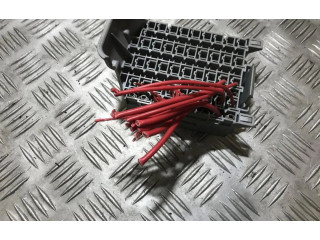 Блок предохранителей  9162439, 9162439   Volvo V70    