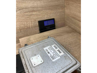 Блок управления двигателем Блок управления 3911125100, 5WY5242B   Volvo V70