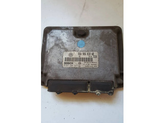 Блок управления двигателя 06A906018AB, 0261204721   Volkswagen New Beetle