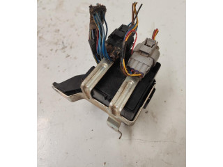 Блок предохранителей SINRF   Mitsubishi Montero    