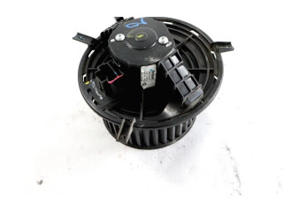 Вентилятор печки    68038189AA   Fiat Freemont