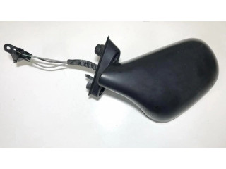 Зеркало электрическое правое Mitsubishi Carisma 2000-2004 года