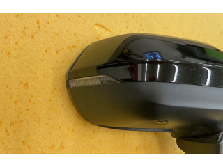 Зеркало электрическое Audi Q3 F3 2018 - года