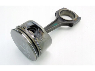 Píst 13101850 Opel Astra G