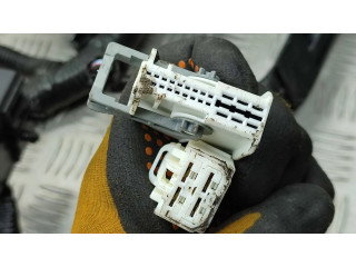 Pojistková skříňka P68445825AC Chrysler Pacifica 2019