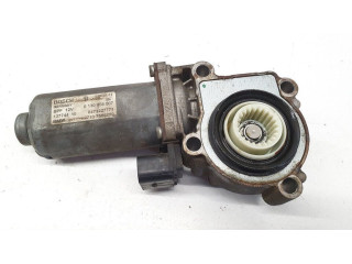 Pavarų dėžės reduktoriaus (razdatkės) varikliukas