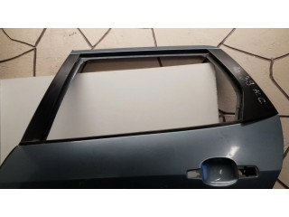 Задняя дверь