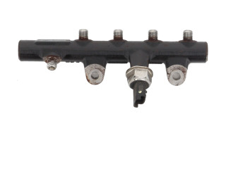 Vstřikovací lišta 175210651R Renault Megane IV K9K_657