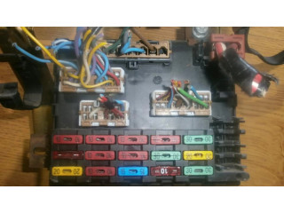 Блок предохранителей  46443390   Fiat Marea    