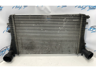 Интеркулер  1K0145803T, N6898002   Volkswagen Touran I 