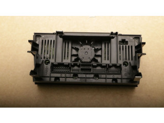 Блок управления климат-контролем 8U0820043C   Audi Q3 8U