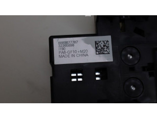 Блок предохранителей 8889877787, 32265898 Lynk & co 01