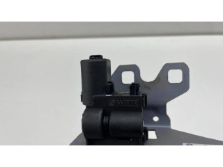 Моторчик заднего дворника 0390201231, 130718    BMW 3 F30 F35 F31