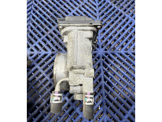 Vstřikovací lišta 2203036030, 3F28 Lexus IS III XE30 S2ARE30