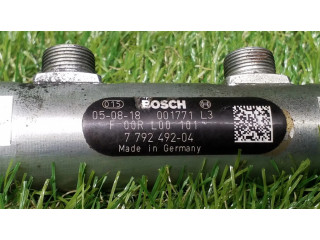 Топливная рампа 7792492, 779249204   BMW 7 E65 E66 3.0 