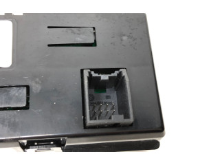 Дисплей 13390277, 565412769 Opel Meriva B