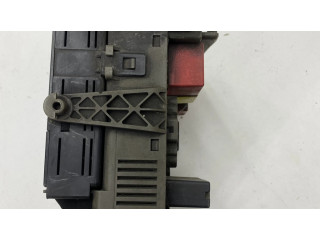 Pojistková skříňka 8200275726, 33343037 Renault Vel Satis 2003