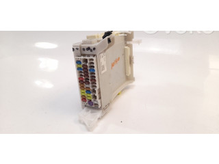 Pojistková skříňka Řídící jednotka BSM 827410D070 Toyota Yaris 2016