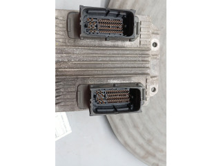 Блок управления двигателя 8973000975, 1125000153   Opel Combo C