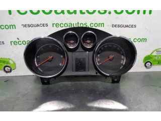 Панель приборов 13346184 Opel Meriva B