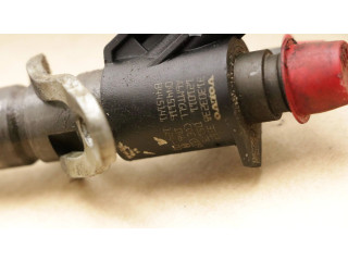 Комплект форсунок 31303238, 30777759    Volvo V70  D 5204 T3 