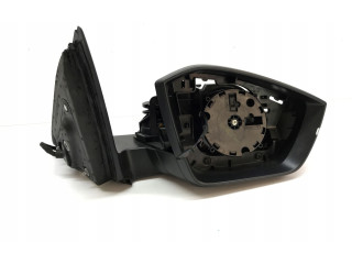 Зеркало электрическое Skoda Scala - года