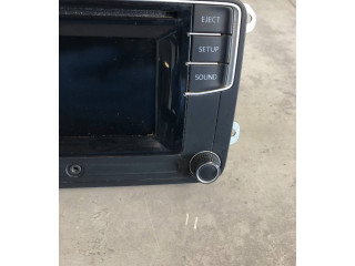 Pojistková skříňka 1K8035150G Volkswagen Caddy 2015