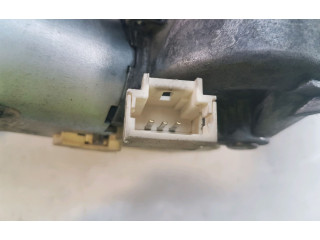 Моторчик заднего дворника 7700311590, Y0-2748A    Renault Trafic II (X83)