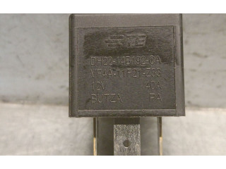 Блок предохранителей DH2214B192CA, VF4A11F21Z33TE Jaguar XE