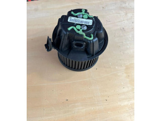 Вентилятор печки    N108824F, K4M   Dacia Duster