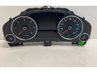 Přístrojová deska Volkswagen Touareg II 2012 7P6920982E